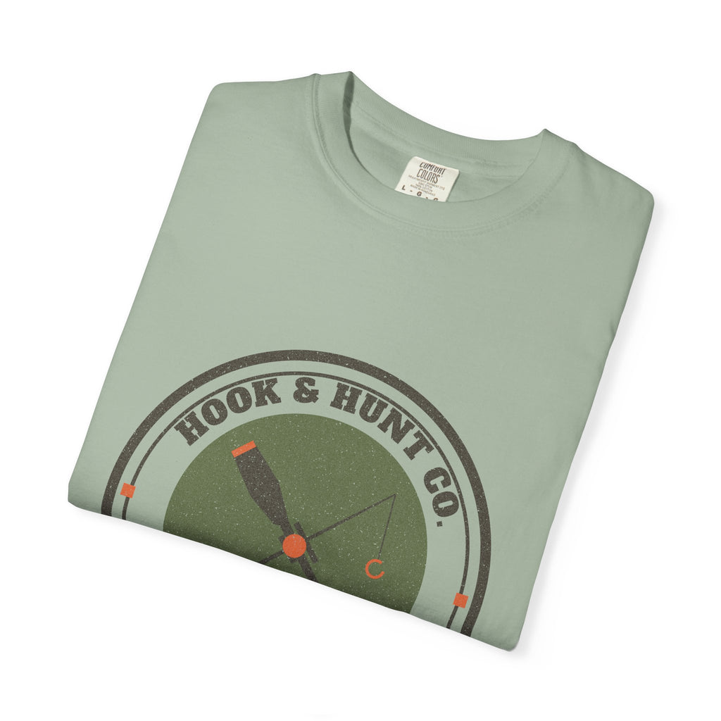 Hook & Hunt Co. Badge Tee - Bay folded | Hook & Hunt Co.